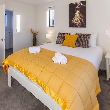 Trendy 3 Bedroom 2 Bath Residence, Central City Christchurch Bagian luar foto