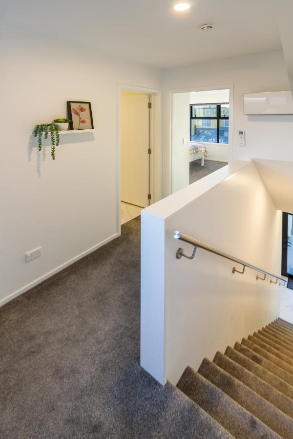 Trendy 3 Bedroom 2 Bath Residence, Central City Christchurch Bagian luar foto
